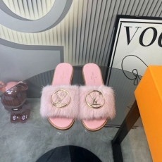 Louis Vuitton Slippers